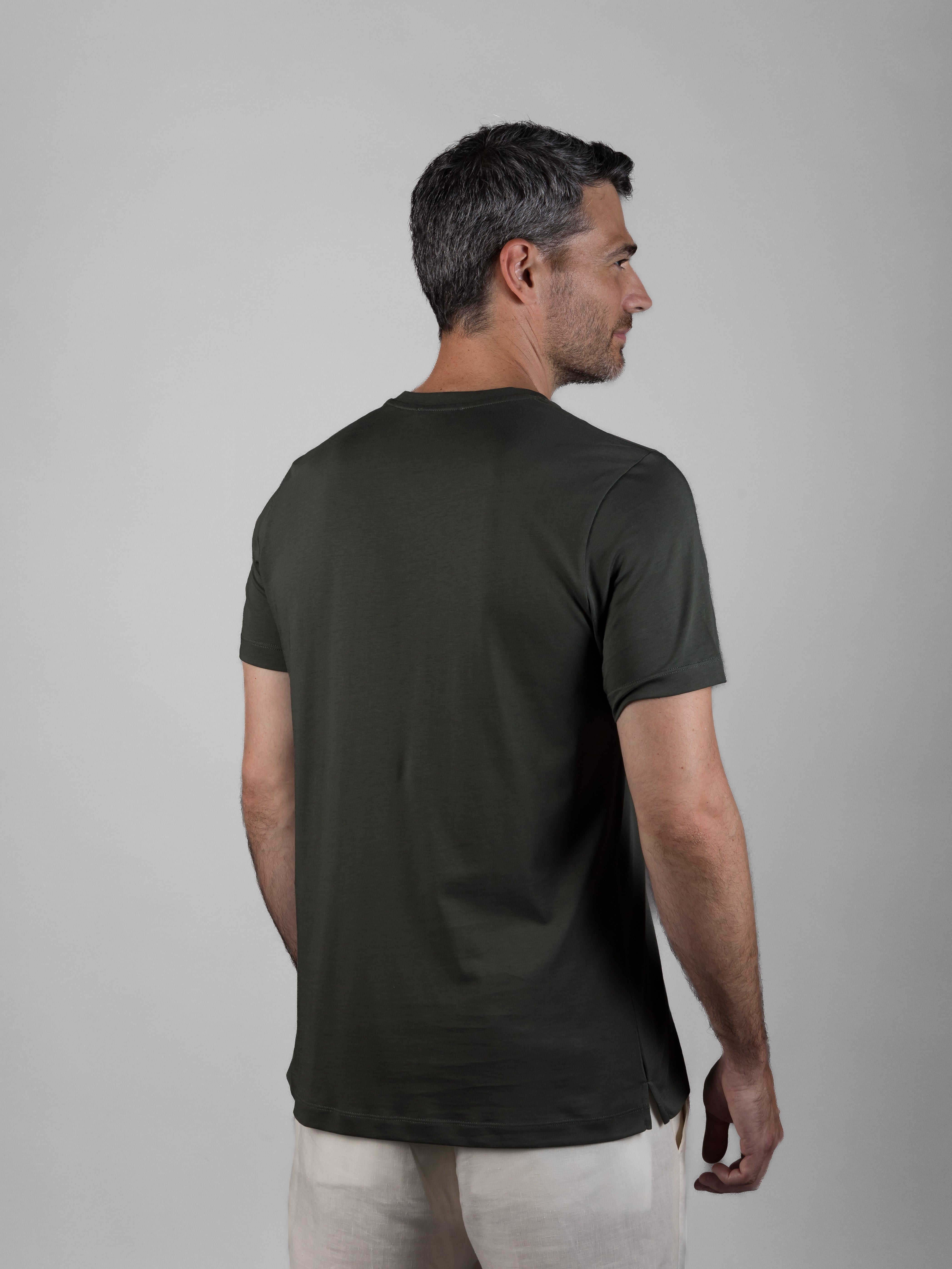 • SUPIMA® COTTON ROUND NECK T-SHIRT •